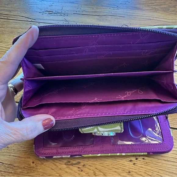 Vera Bradley Turn Lock Zip around Wallet PLUM CRAZY - Picture 8 of 9